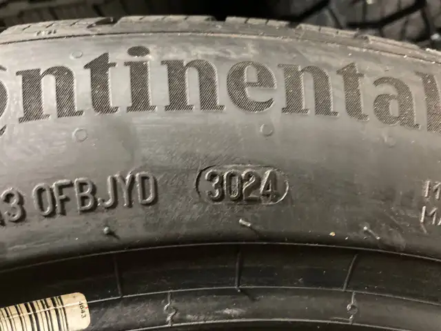 285/40R20 *ONLY 1 (ONE)* USED ALL SEASON TIRE CONTINENTAL~99% in Tires & Rims in City of Toronto - Image 6