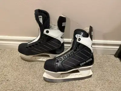 Child skates, size 2, Sherwood 5500, great condition, laces included