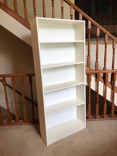 Bookcase, 5 shelves, 29.5 x 69.5 x 9, good condition