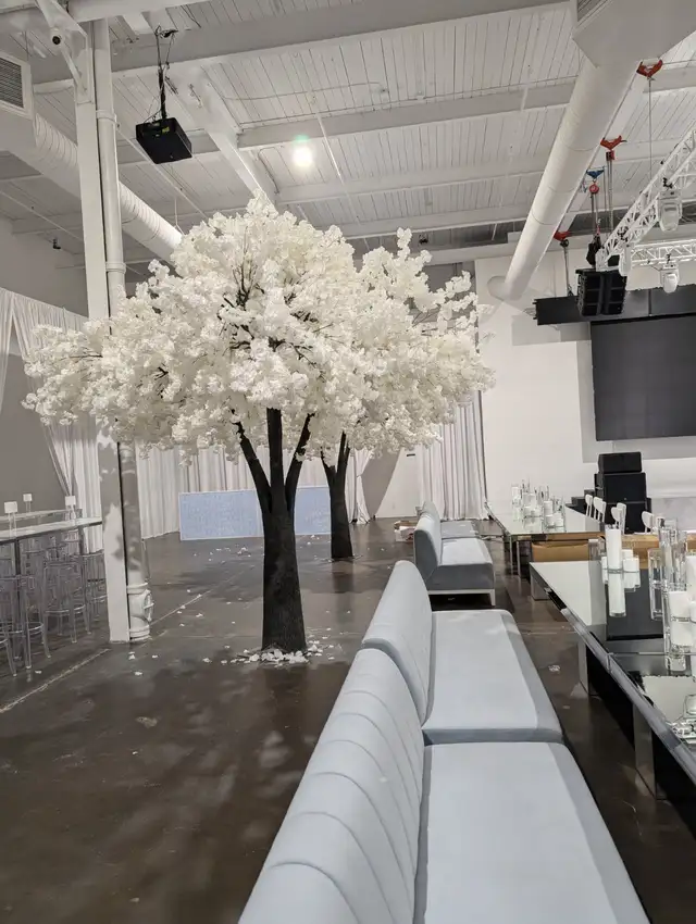 Cherry Blossom Trees | Elegant Décor for Weddings & Events in Home Décor & Accents in Mississauga / Peel Region - Image 7
