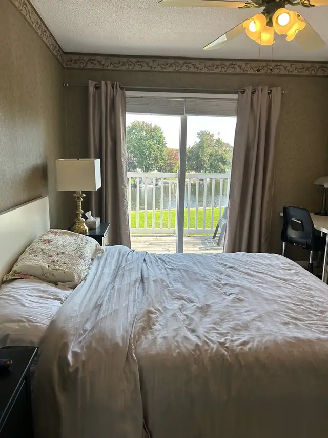 Room for Rent, Waterfront Property in Room Rentals & Roommates in Kawartha Lakes - Image 3