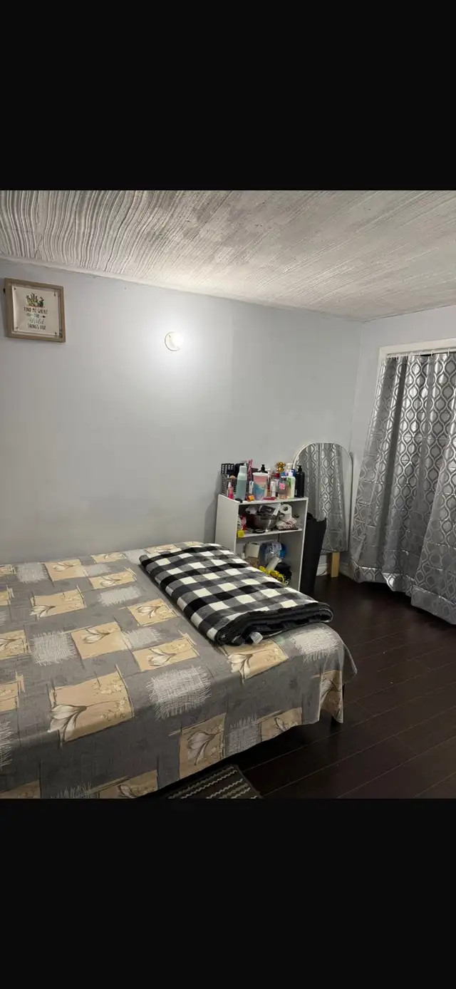 Private room for rent in a basement
