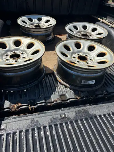 Set of factory 17” steel rims for chevy/gmc half ton trucks. 6x139.7 bolt pattern. 17x7.5. Located i...