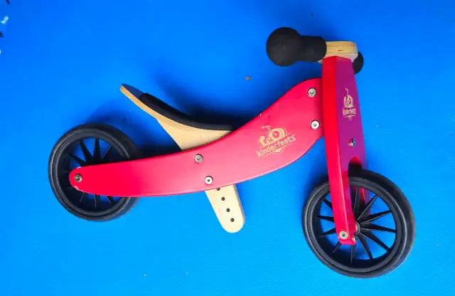 Kinderfeets 2in1 Tiny Tots Tricycle/Balance Bike. $60