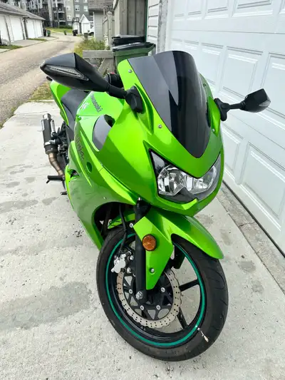 2012 Kawasaki ninja 250 New tires put on a year ago Great shape $4200 FCFS No holds Cash only Do not...