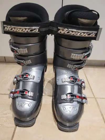 Nordica CX downhill ski boots .size 27-2.5_315 mm, View more