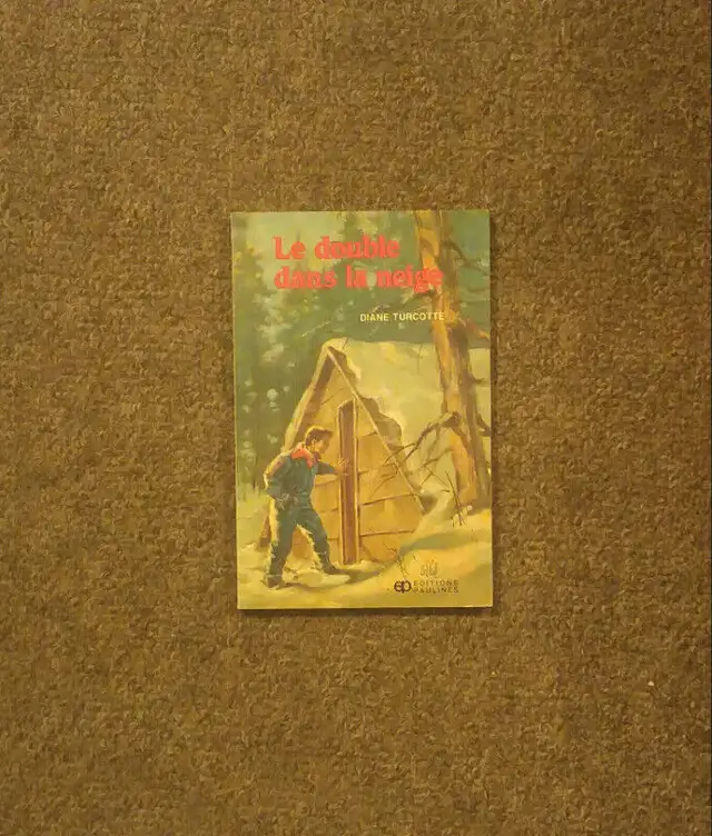 9 LIVRES:MES PREMIERS CLASSIQUES  -  DANS UN CHÂTEAU. Etc. in Children & Young Adult in Gatineau - Image 9
