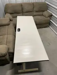 Long desk table 5ft