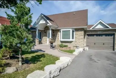 Three bedrooms and one bathroom on the ground floor. Dishwasher and fireplace. Washer and dryer in u...