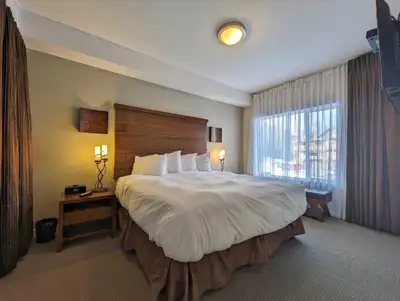 1 br resort living condo in Kimberley Alpine Resort