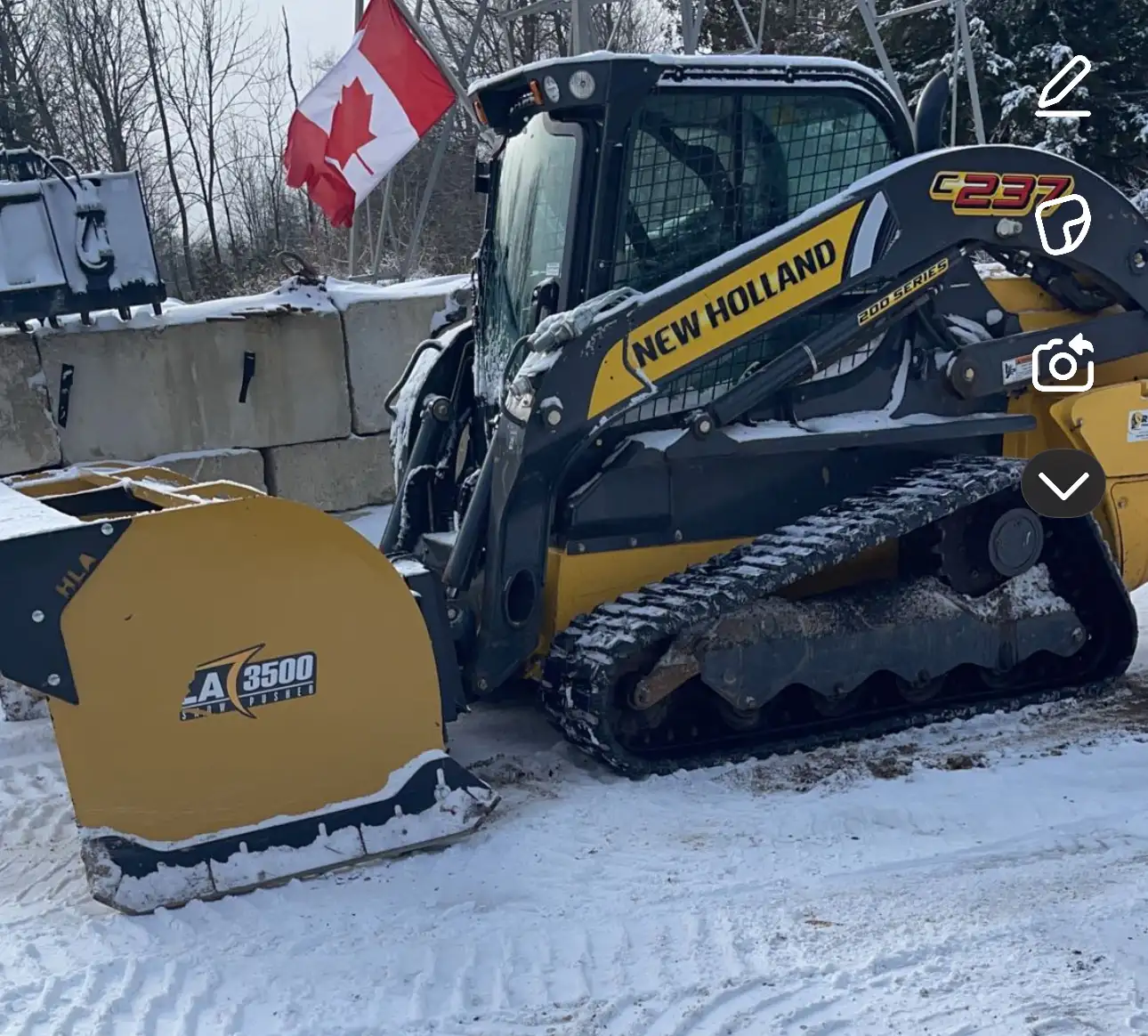 2020 New Holland C237