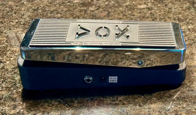 Guitar Pedal VOX WAH-WAH MINT in Amps & Pedals in Kitchener / Waterloo - Image 6