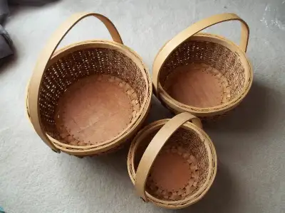 "New" set of 3 baskets with handles, View more