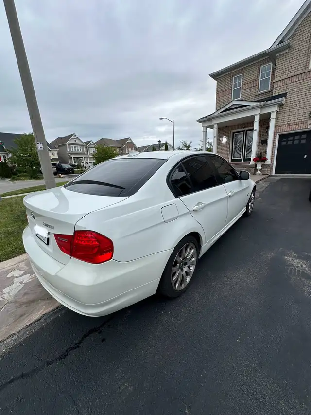 BMW 328i XDrive  in Cars & Trucks in Oakville / Halton Region - Image 5