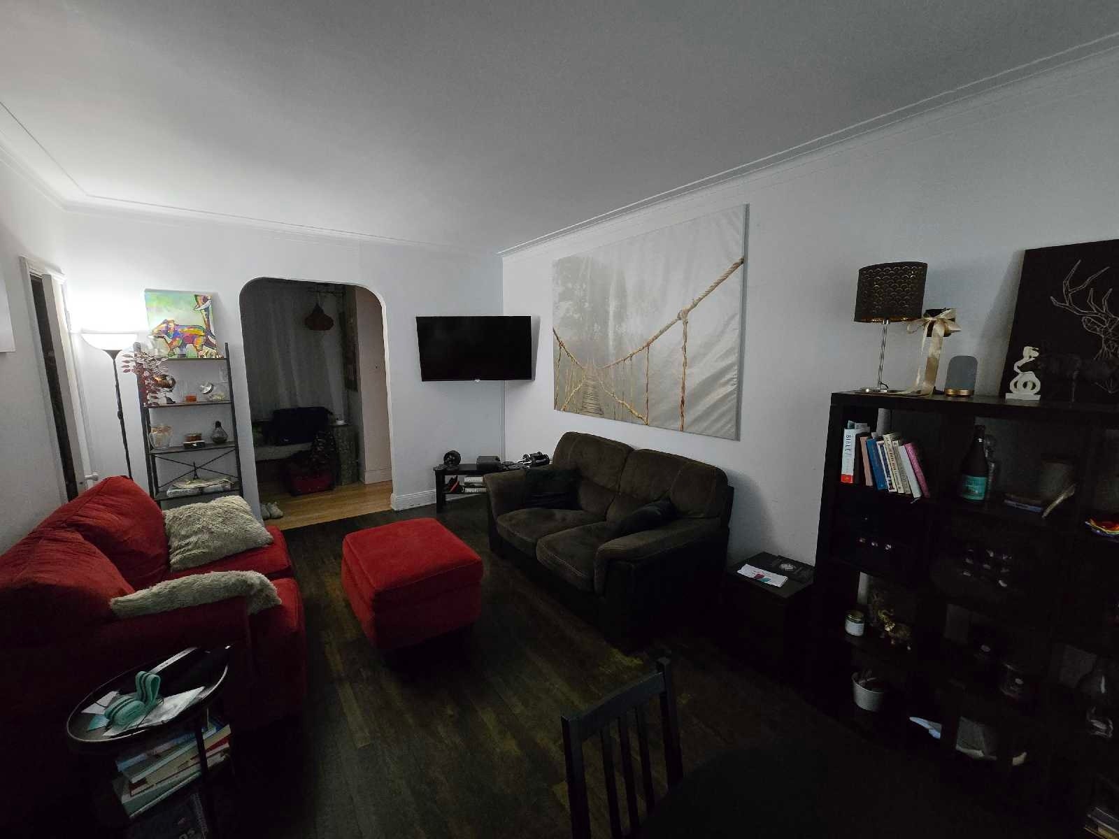 SEPT 1ST: All included, furnished 3 1/2 — photo 3