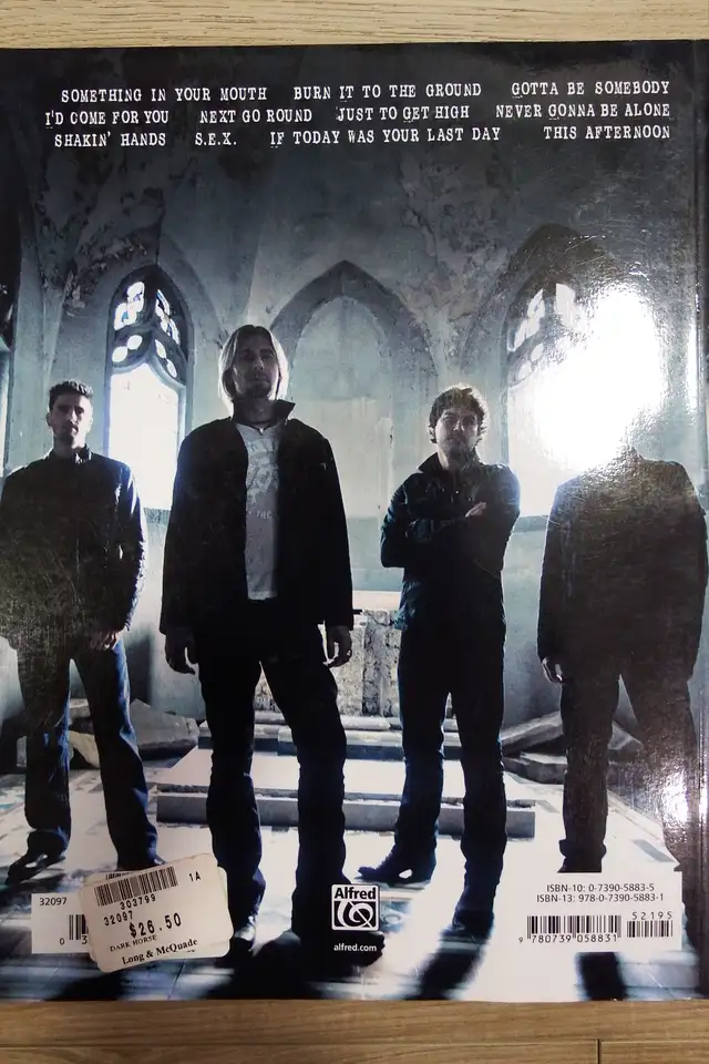 Guitar Tab Édition Nickelback Anthology & Dark Horse in Guitars in Sherbrooke - Image 3