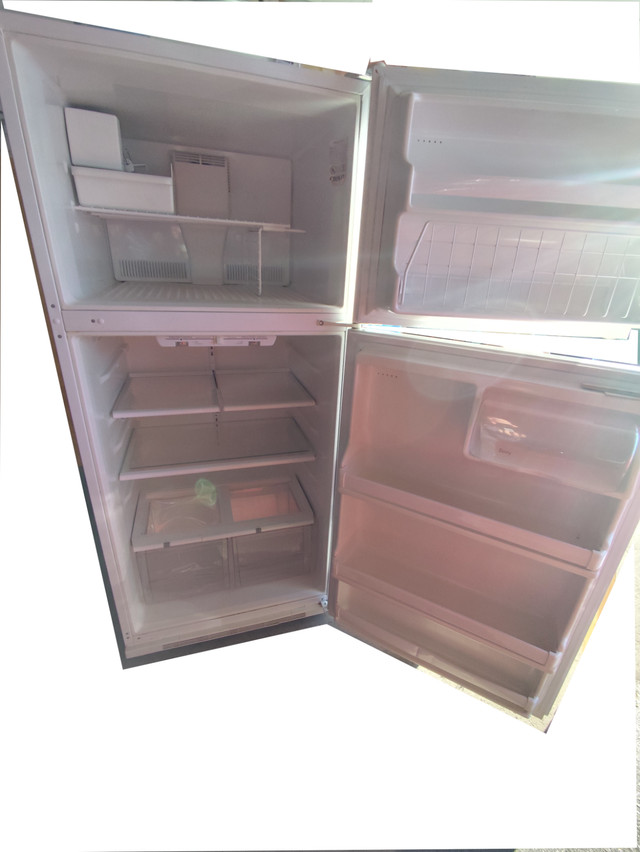 Fridge /w Ice Maker for Sale in Refrigerators in Strathcona County