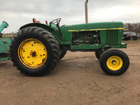 John Deere 3130 tractor