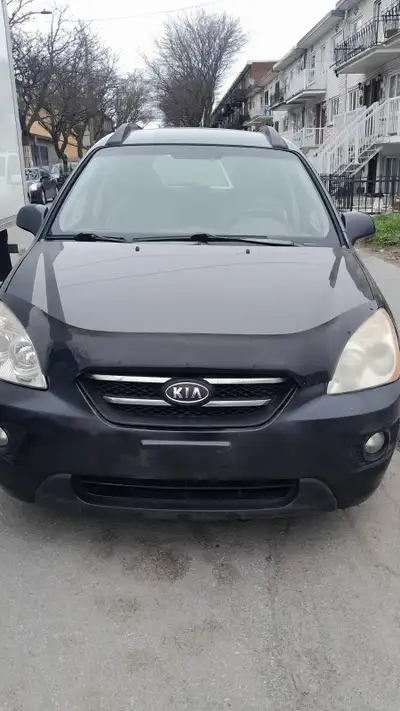 Superbe voiture , Aucun problème mécanique . Les freins et le changement d’huile ont été effectués ....