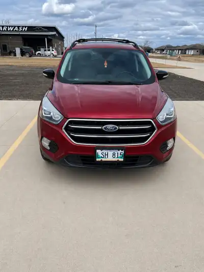 2.0L eco boost, Amazing on fuel, Apple carplay, Heated steering wheel, Upgraded sound system. winter...