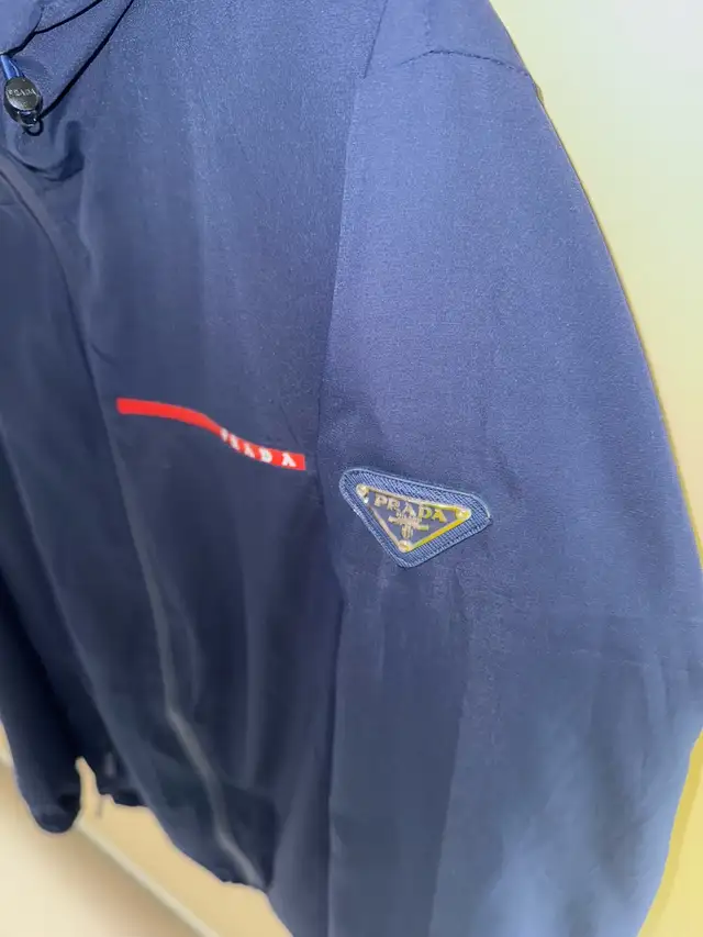 prada windbreaker jacket in Men's in Cambridge - Image 4