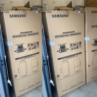 Samsung 28-inch Counter Depth Refrigerator Stainless Steel,