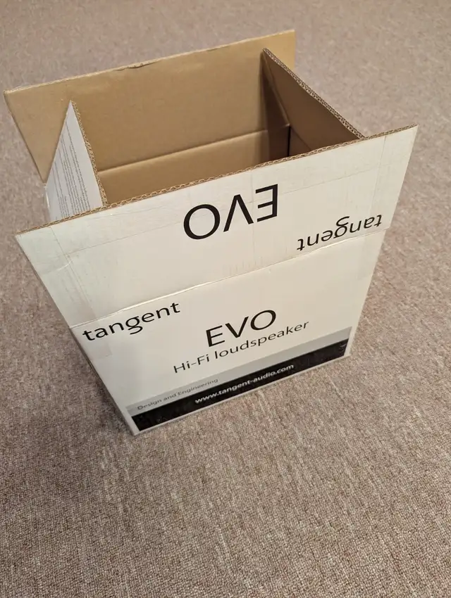 Quality Tangent Audio EVO 2-Way Hi-Fi Speakers in Yellow - MINT in Speakers in Markham / York Region - Image 10