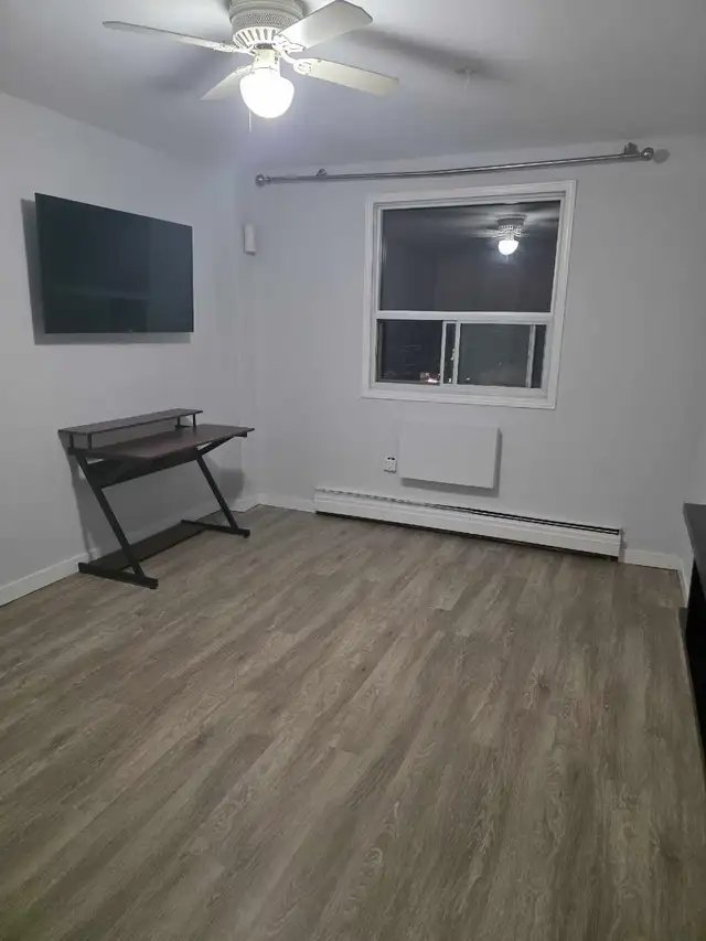 Room Available! ASAP!