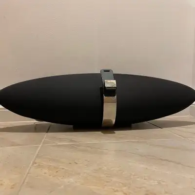 Bowers & Wilkins Zeppelin Air Speaker (with 30-pin connector), View more