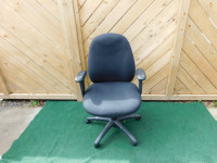 COMPUTER CHAIR FOR SALE