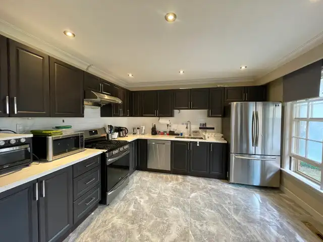 Furnished room Bayview/Finch - utilities included+parking+wifi in Short Term Rentals in City of Toronto - Image 6