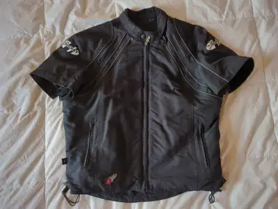 Manteau d'été à manches courtes pour motocyclistes, de marque Joe Rocket. 60$. Comme neuf. Joe Rocke...