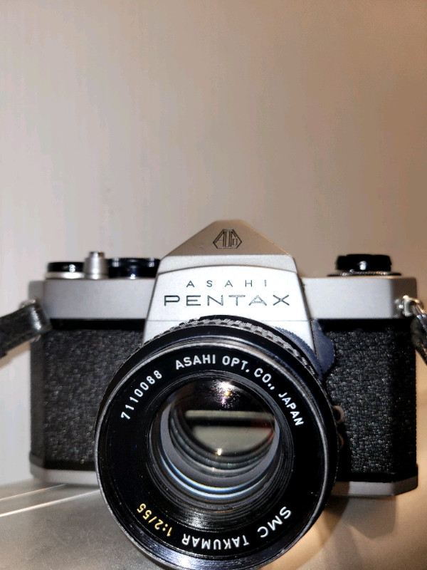 Pentax  SP-1000 SLR 35mm Film Camera  W/ 55mm F/ 2 Lens  dans Autre  à Ville de Montréal