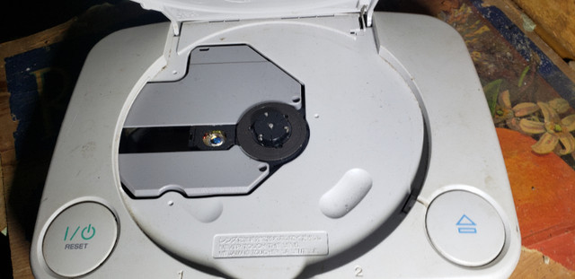 Playstation Psone sony system with controller no wires untested in Older Generation in Norfolk County - Image 3