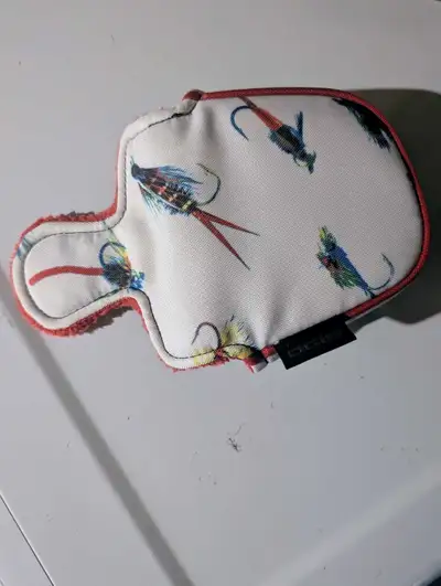 Nice, magnetic, putter cover.