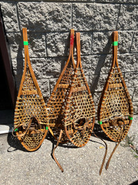 7 PAIRS VINTAGE TRADITIONAL SNOWSHOES - DISPLAY WELL