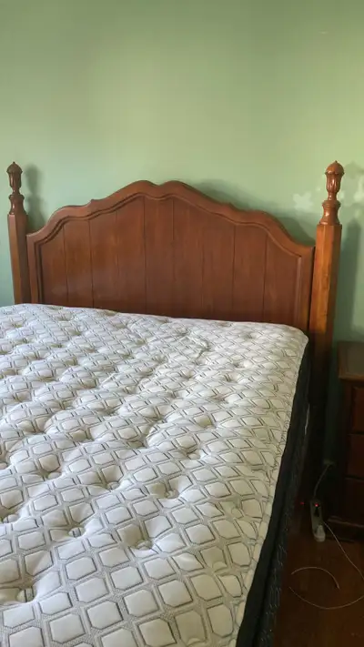Oxford bedroom set for $600 includ queen bed; night table; mirror dresser; multi drawer dresser; TV...