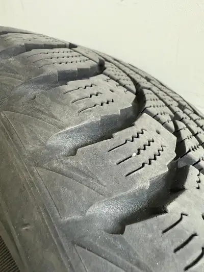 Looks like NEW! Winter Tires - Set of 4 with Rims (5x114 bolt pattern)