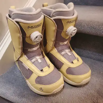 Womens K2 BOA Snowboard Boots  Size 7.5, View more