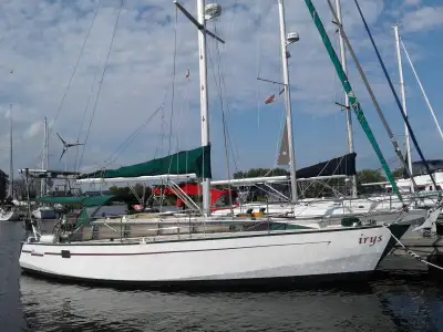 Rêve de Voyages ou Voyage de Rêves ... à bord de ce voilier Acier et Canadien, haut de gamme ! Dream...