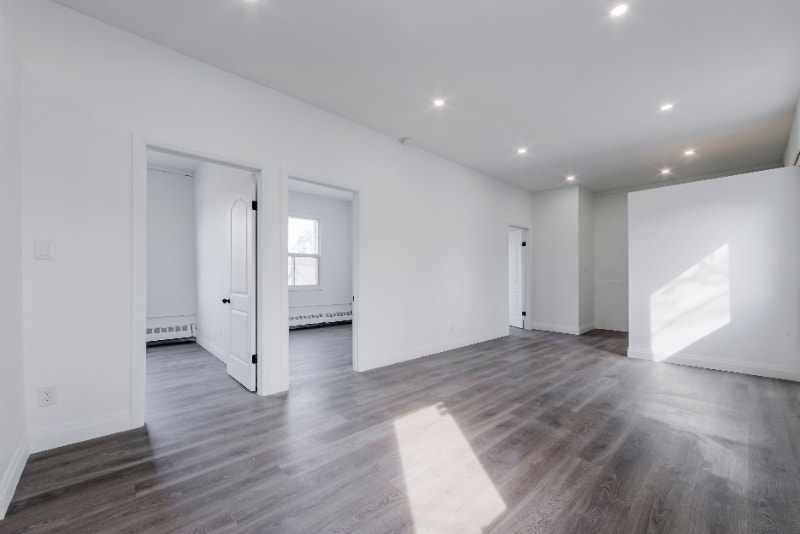 3 Bd., 2 Bath Beaches Apt. 2,995/mo Long Term Rentals City of