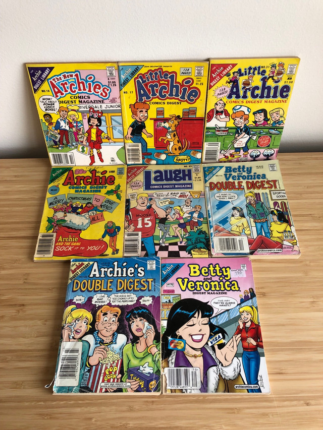 8 Vintage Archie Comics Lot in Comics & Graphic Novels in Winnipeg