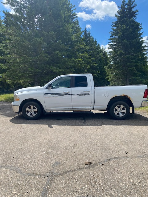 2011 Dodge Ram Parts truck won't run in Auto Body Parts in Edmonton - Image 10
