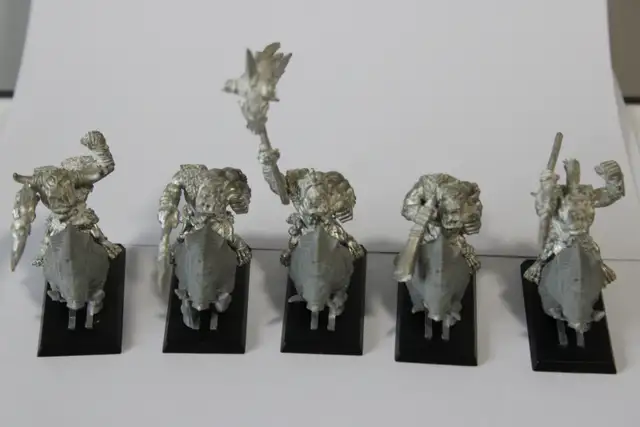 OOP Warhammer Fantasy Metal Savage Orc Boar Boyz Command Unit in Arts & Collectibles in Edmonton - Image 3