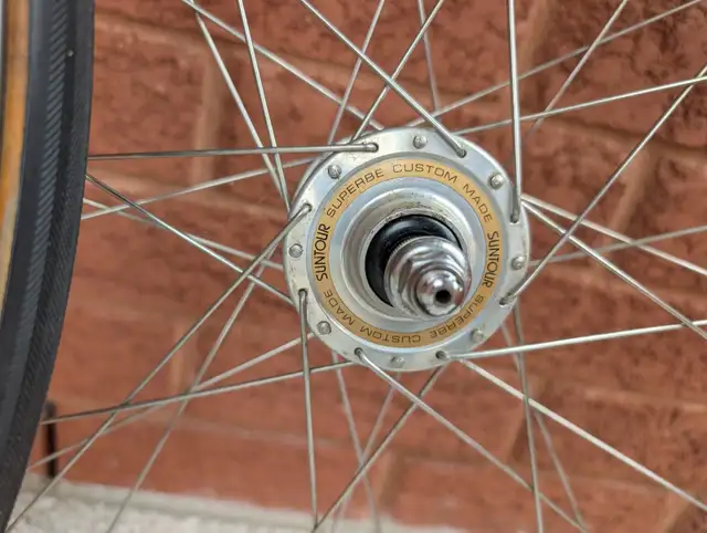 Handbuilt 700c track Tubular araya rims on suntour superbe in Frames & Parts in Ottawa - Image 4