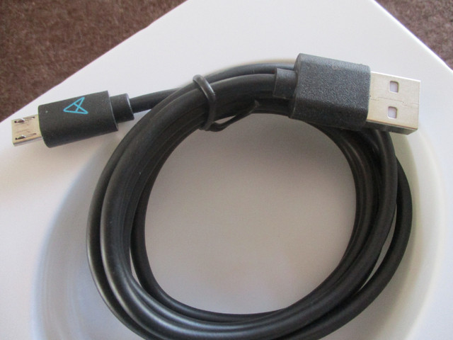 Chargeur âble Micro USB Axessorize ProCharge (1.2M) in Laptop Accessories in Gatineau - Image 3