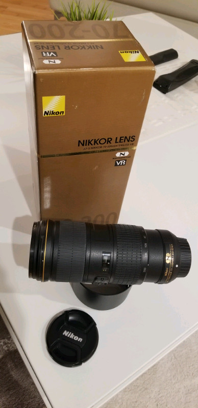 Nikon AF-S NIKKOR 70-200mm f4 VR Len lens lentille objectif dans Appareils photo et caméras  à Ville de Montréal - Image 2