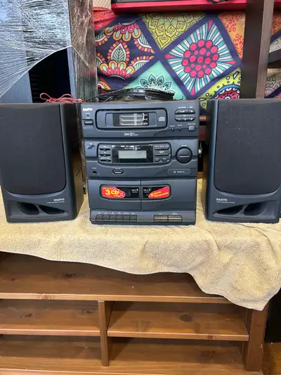 Vintage Sanyo Stereo System, View more