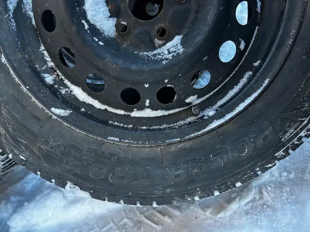 225 65 r17 Ironman Polar Trax Snow Tires in Tires & Rims in Cornwall - Image 3