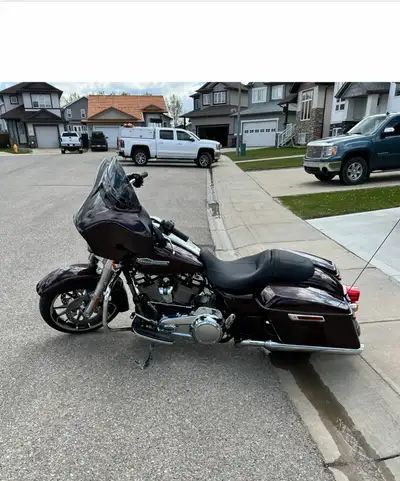 2022, stock 107 Harley Davidson Street Glide, only 3,300 Kms - Colour is Midnight Crimson